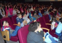 Cineteatro Messias: um milhar de crianças “vibraram” com espetáculos de Filipe Pinto