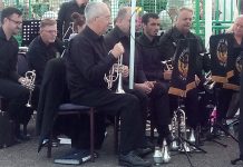 Jovem de Barcouço integra três das melhores orquestras e bandas em Inglaterra