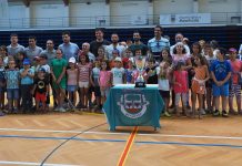 Seleção campeã mundial de hóquei em patins homenageada na “sua casa” no Luso