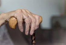 Idosa teve alta hospitalar com sintomas de Covid-19 que se vieram a confirmar